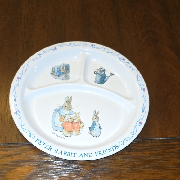 Peter Rabbit and Friends Divided Plate - Picture 9 of 10